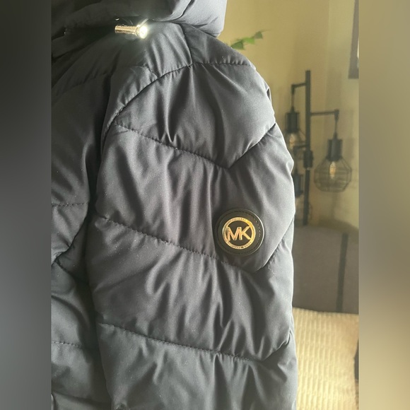 Michael Kors Packable Puffer - Picture 3 of 9